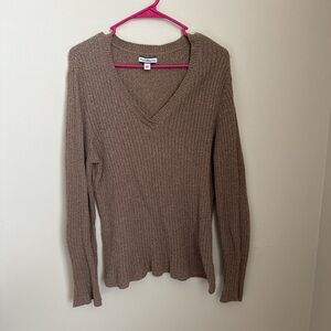 Croft & Barrow Women's V-Neck Sweater - Brown